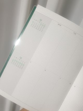리훈 2023년 아이라이크 모눈 다이어리 미니달력 세트 — 5점을 준 리뷰어가 2022년 12월 올린 사용 사진