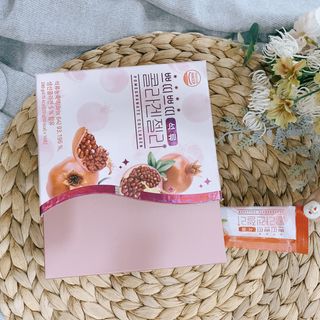 헬스업_쁘띠쁘띠석류콜라겐젤리_20g x 14포 — 5점을 준 리뷰어가 2021년 1월 올린 사용 사진