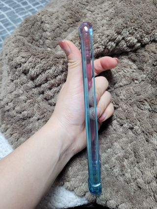 뮤즈캔 갤럭시S21 시리즈 그라데이션 탱크방탄 케이스 — 5점을 준 리뷰어가 2021년 2월 올린 사용 사진