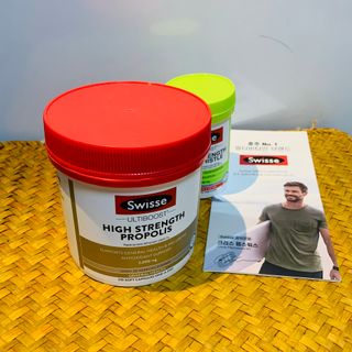 Swisse 스위스 고함량 프로폴리스 2,000mg 210정 — 5점을 준 리뷰어가 2021년 11월 올린 사용 사진