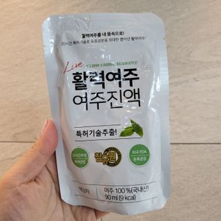 참유원 특허제조 활력 여주진액 여주즙 50포 — 5점을 준 리뷰어가 2022년 1월 올린 사용 사진