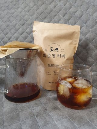 소담스퀘어 상암 최준영 커피 초코 블렌드(홀빈/드립분쇄 택 1) — 5점을 준 리뷰어가 2022년 11월 올린 사용 사진