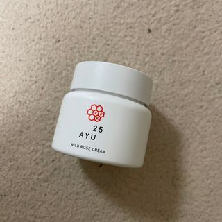 AYU25[아유트웬티파이브]다마스크로즈워터 베이스 천연 수분 촉촉 크림 — 4점을 준 리뷰어가 2021년 3월 올린 사용 사진