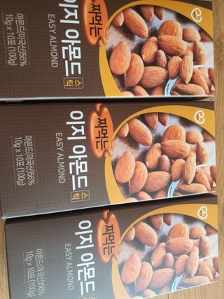 짜먹는 이지견과 짜먹는 이지아몬드, 짜먹는 이지허니피넛, 짜먹는 이지캐슈넛  _ 옵션짜먹는 이지아몬드, 짜먹는 이지허니피넛, 짜먹는 이지캐슈넛  _ 옵션 — 5점을 준 리뷰어가 2021년 4월 올린 사용 사진