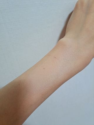 [크리스앤릴리] 내츄럴 글로우 97쿠션 — 5점을 준 리뷰어가 2022년 10월 올린 사용 사진