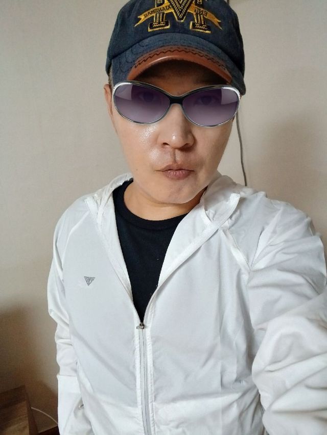 ★(흰색)다운블로우 남성 에어로 윈드 초경량 후드 바람막이 DBC 1806M 리뷰 사진