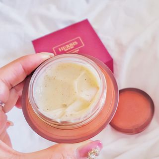 약손명가코스메틱 헤르비스 아로마 크림팩 50ml — 5점을 준 리뷰어가 2021년 4월 올린 사용 사진