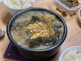 요리반상회 용문해장국 2팩 + 뚝배기 1개 — 5점을 준 리뷰어가 2021년 3월 올린 사용 사진