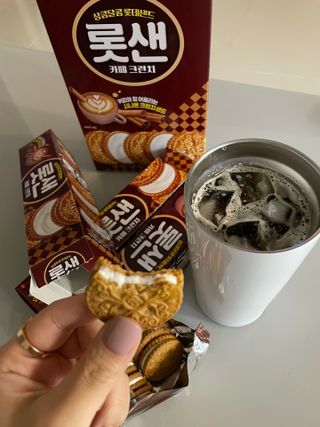 롯데제과 롯샌 카페크런치 — 5점을 준 리뷰어가 2021년 10월 올린 사용 사진