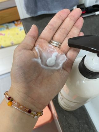 [과일나라] 대용량 밀크퐁당 바디로션+바디워시 2종 — 3점을 준 리뷰어가 2021년 10월 올린 사용 사진