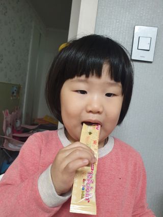 다나음 셀렌에 빠진 아연면역젤리 열대과일맛+사과맛 — 5점을 준 리뷰어가 2021년 3월 올린 사용 사진