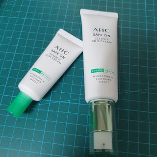 [AHC] 세이프온 에센스 선크림 올리브영 스페셜 증정 기획세트 — 5점을 준 리뷰어가 2022년 6월 올린 사용 사진