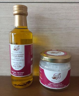 [딜리셔스코드] 타르투피 알레산드로 로시 트러플 소금 100g +트러플 오일 100ml set — 4.5점을 준 리뷰어가 2022년 4월 올린 사용 사진