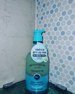벨먼 내추럴스파 수분광채 스크럽 바디워시 600ml 5종 — 5점을 준 리뷰어가 2022년 5월 올린 사용 사진