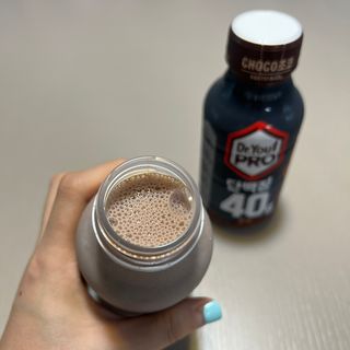 닥터유 프로 단백질 드링크 40g 초코 닥터유 프로 단백질드링크 40g 초코 — 5점을 준 리뷰어가 2024년 9월 올린 사용 사진
