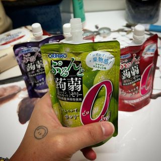 ORIHIRO 오리히로 곤약젤리 제로칼로리 130g 4종 4팩(맛별로 1팩씩) — 5점을 준 리뷰어가 2023년 3월 올린 사용 사진