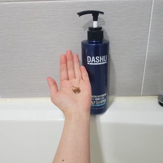 다슈코리아 다슈 데일리 단백질 한방 두피 골드 샴푸 500ml — 4점을 준 리뷰어가 2021년 1월 올린 사용 사진
