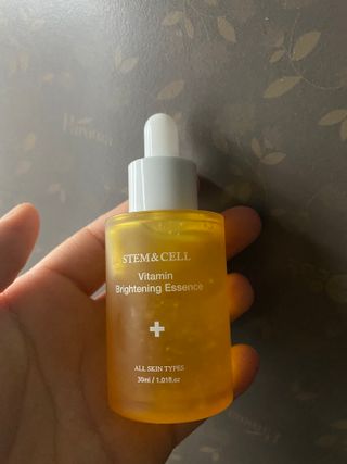 체르엠 스템앤셀 비타민 브라이트닝 에센스 30ml 1개 — 5점을 준 리뷰어가 2022년 4월 올린 사용 사진
