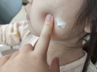 셀프 모이스처라이징 프로텍션 크림 셀프 모이스처라이징 프로텍션크림 — 5점을 준 리뷰어가 2022년 4월 올린 사용 사진