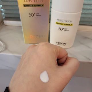 아이레시피 모이스트터치 스포츠 선밀크 50ml (SPF50+ PA+++) — 5점을 준 리뷰어가 2023년 4월 올린 사용 사진