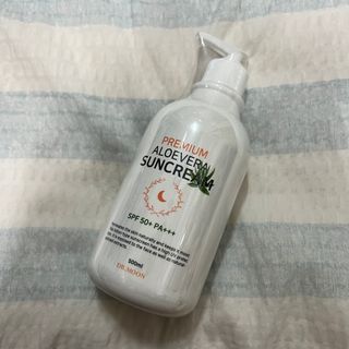 [닥터문] 프리미엄 알로에베라 선크림 500ml — 4.5점을 준 리뷰어가 2022년 6월 올린 사용 사진