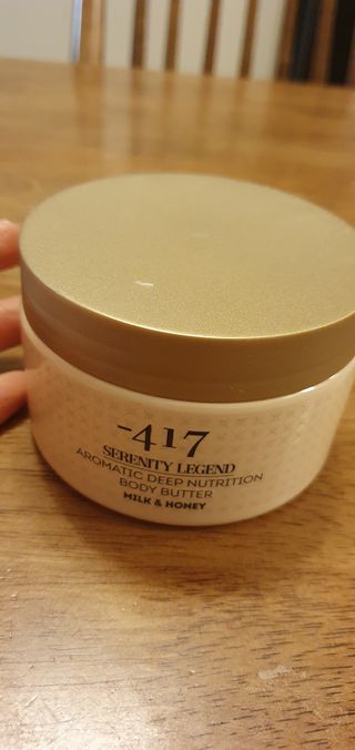 마이너스417 아로마틱 딥 뉴트리션 바디버터 — 5점을 준 리뷰어가 2021년 11월 올린 사용 사진