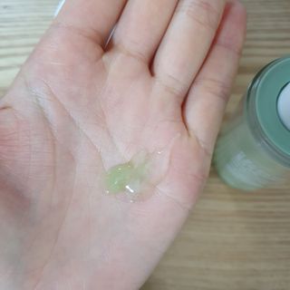 김정문알로에 큐어 큐어 알로에 리프레쉬 젤리 세럼, 큐어 알로에 하이드로 젤리 크림 — 3.5점을 준 리뷰어가 2021년 2월 올린 사용 사진