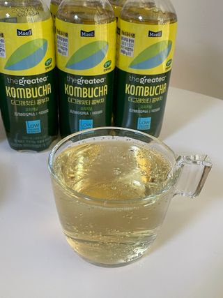 더그레잇티 콤부차 [매일유업] 더그레잇티 44kcal 콤부차 300ml *12개입 (오리지널 6개+베리리치 6개) — 5점을 준 리뷰어가 2023년 8월 올린 사용 사진