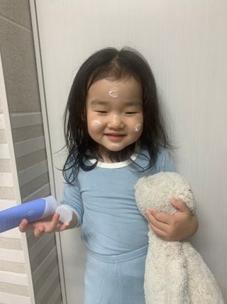 에스트라 아토베리어365 하이드로 수딩크림 — 5점을 준 리뷰어가 2022년 6월 올린 사용 사진