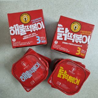 한성기업 무볼레 닭떡볶이+해물떡볶이 2종 세트 — 4점을 준 리뷰어가 2021년 10월 올린 사용 사진