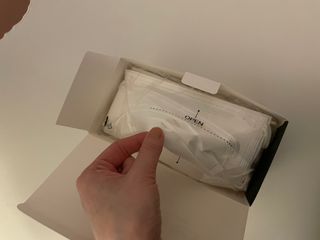 JHWORLD 스누피 마스크 정품 스누피 KF-AD 국내 비말차단 아동용 성인용 일회용 덴탈마스크 50매 — 5점을 준 리뷰어가 2021년 6월 올린 사용 사진