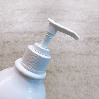 [닥터문] 프리미엄 알로에베라 선크림 500ml — 5점을 준 리뷰어가 2022년 6월 올린 사용 사진