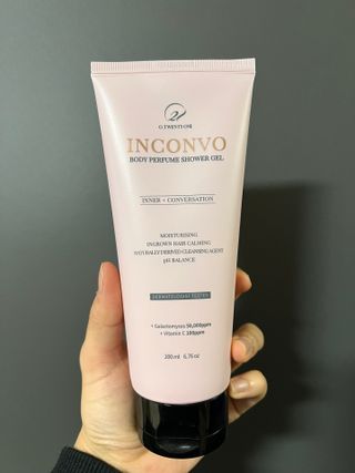 오투에니원 인컨보 바디 퍼퓸 샤워 젤 200ml — 5점을 준 리뷰어가 2023년 2월 올린 사용 사진