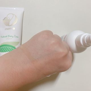 mom e 맘이 내추럴 베이비 케어 크림+바디오일 — 5점을 준 리뷰어가 2021년 1월 올린 사용 사진