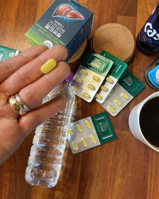 [경남제약헬스케어] 케어플러스 간건강엔 밀크씨슬 500mg 60정/2개월분/비타민B 5종+세레늄 — 5점을 준 리뷰어가 2024년 1월 올린 사용 사진