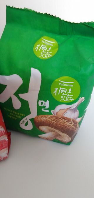 [풀무원] 자연은맛있다 정면, 백면, 홍면  세트 — 4점을 준 리뷰어가 2021년 4월 올린 사용 사진