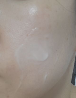 프리마인 바르기만 하면 철벽 스킨케어+24시간 마스크팩 효과. 셀라브 리제너레이팅 시스템 부스터+크림 세트 — 5점을 준 리뷰어가 2023년 7월 올린 사용 사진
