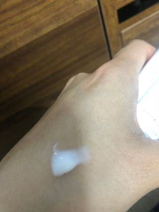 셀프 모이스처라이징 프로텍션 크림 셀프 모이스처라이징 프로텍션크림 — 5점을 준 리뷰어가 2022년 4월 올린 사용 사진
