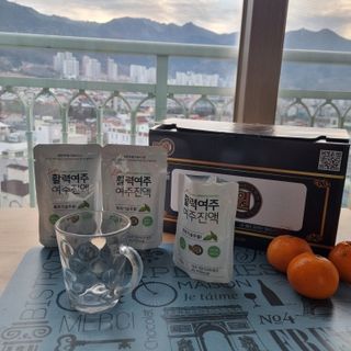 참유원 특허제조 활력 여주진액 여주즙 50포 — 5점을 준 리뷰어가 2022년 1월 올린 사용 사진
