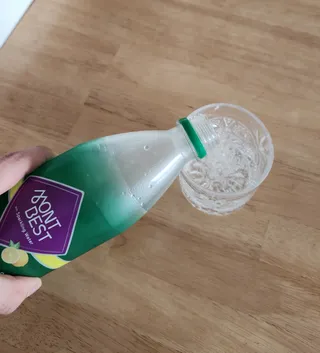 몽베스트 Montbest with Sparkling water Lemon OR Lime 20병(랜덤) — 5점을 준 리뷰어가 2023년 3월 올린 사용 사진