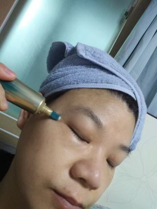 [NEW 탄력유턴 아이크림] AHC 유스 래스팅 리얼 아이크림 포 페이스 — 5점을 준 리뷰어가 2021년 3월 올린 사용 사진