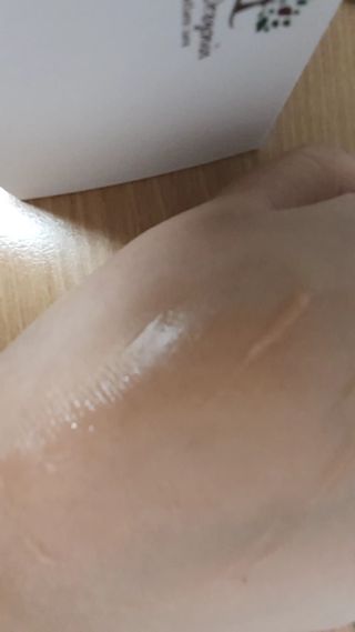 (주)닥터오레고닌 오레고닌 리제너레이티브 크림 — 3점을 준 리뷰어가 2023년 10월 올린 사용 사진