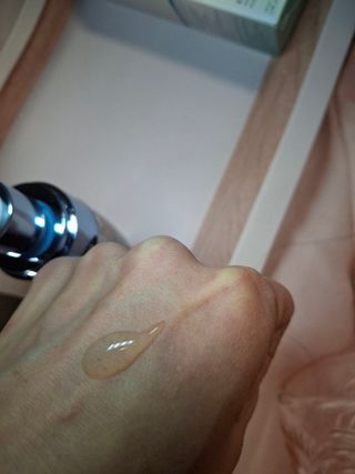 나우 [리브엠] 화해 1등 수분앰플 , 엑소코어 워터풀 텐션 앰플 — 5점을 준 리뷰어가 2024년 12월 올린 사용 사진