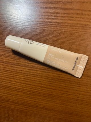 [후르디아] 올리브영 착한보습 비건 립버터 2종 — 5점을 준 리뷰어가 2022년 12월 올린 사용 사진