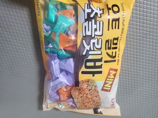 델리스 오트 밀키 초콜릿 바 — 5점을 준 리뷰어가 2022년 5월 올린 사용 사진