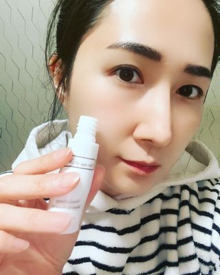 더사가오브수 [사가수] 효혜윤 보태니컬 에너지 에센스인로션 20ml /아이포올 스틱 3g — 4점을 준 리뷰어가 2023년 3월 올린 사용 사진