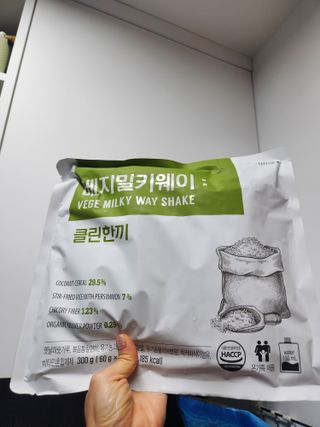 클린24시간  클린한끼 쉐이크 1세트 (5개) — 5점을 준 리뷰어가 2023년 4월 올린 사용 사진