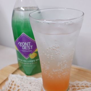 몽베스트 Montbest with Sparkling water Lemon OR Lime 20병(랜덤) — 5점을 준 리뷰어가 2021년 10월 올린 사용 사진