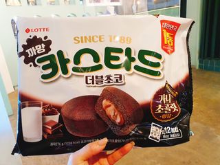 롯데제과 까망카스타드 더블초코 — 5점을 준 리뷰어가 2021년 5월 올린 사용 사진