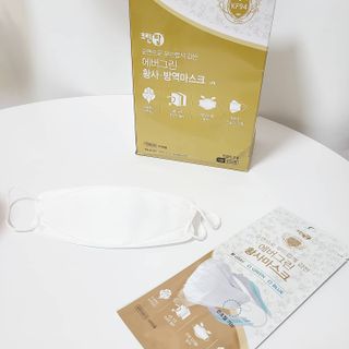 에버그린 순면 끈조절 KF94 마스크 - 화이트 30매 — 5점을 준 리뷰어가 2021년 4월 올린 사용 사진